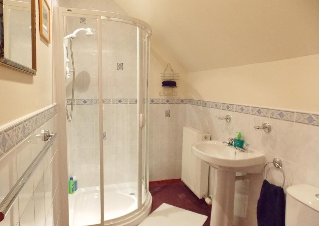 Serendipity Bed And Breakfast Dalchreichart Екстериор снимка