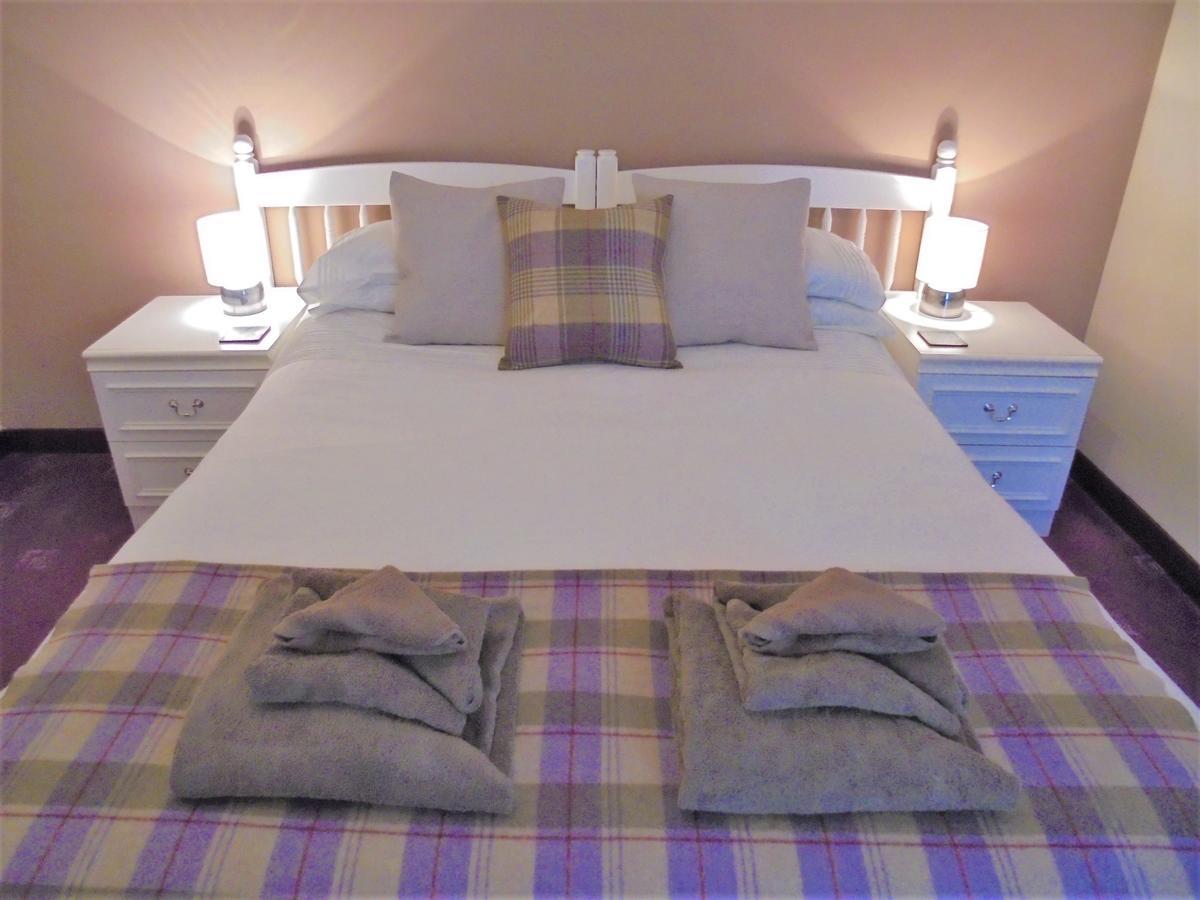 Serendipity Bed And Breakfast Dalchreichart Екстериор снимка